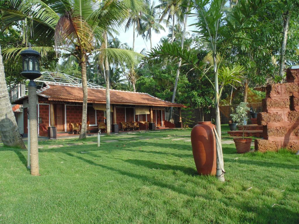 Ambadis Villas Kodungallūr Exterior foto